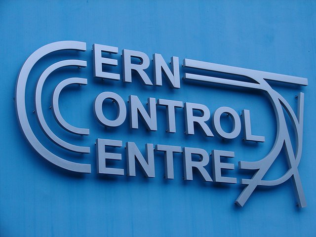 CERN_control_centre_fachada.jpg