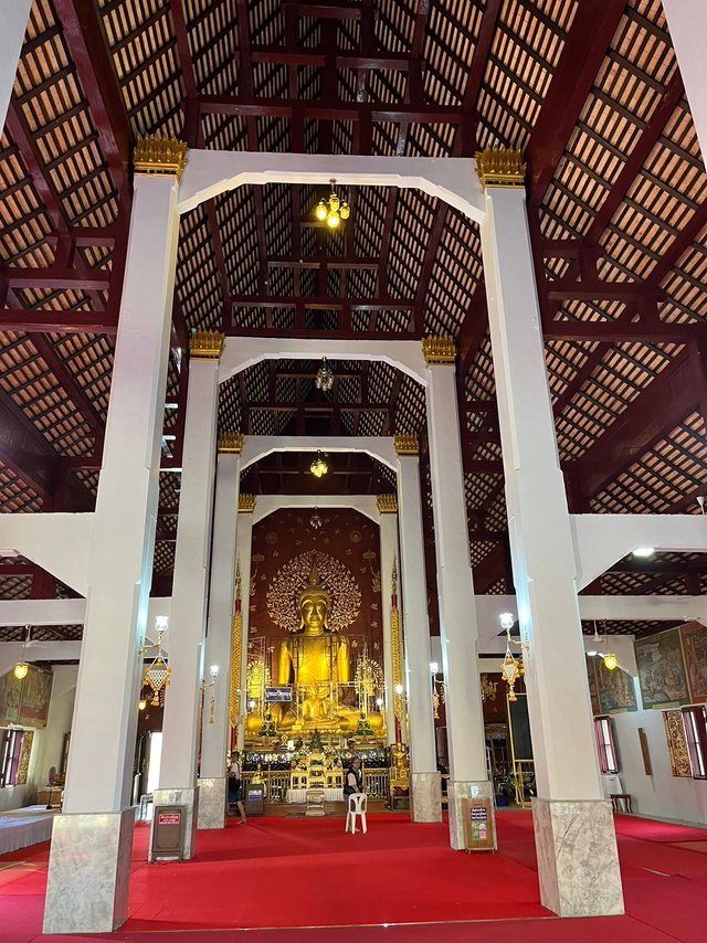 Wat Phra Kaew Don Tao Suchadaram1.jpg