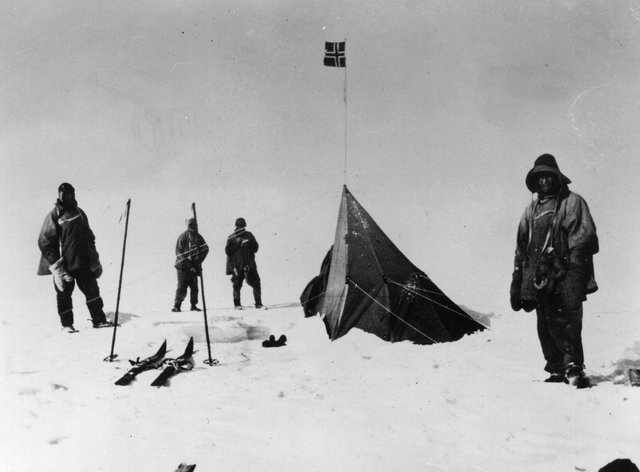 south pole amundsen.jpg