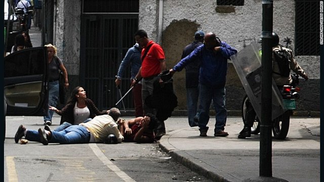 13   160624193659-cnnee-venezuela-periodistas-amenazados-ataques-exlarge-169.jpg