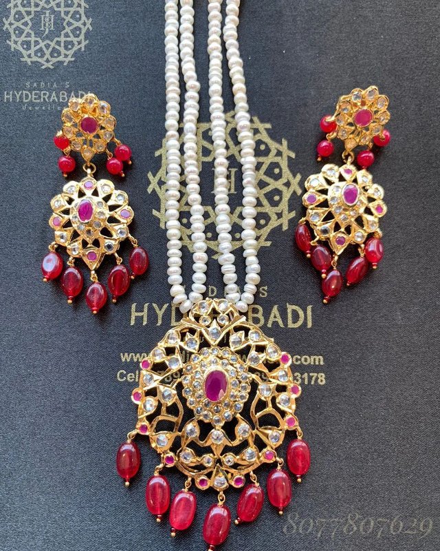 kundan jewellery.jpg