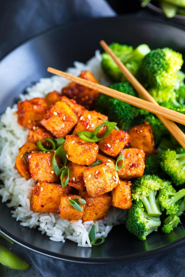 sweet-spicy-sriracha-tofu-recipe-2.jpg