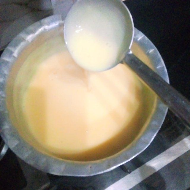 Mixing Custard