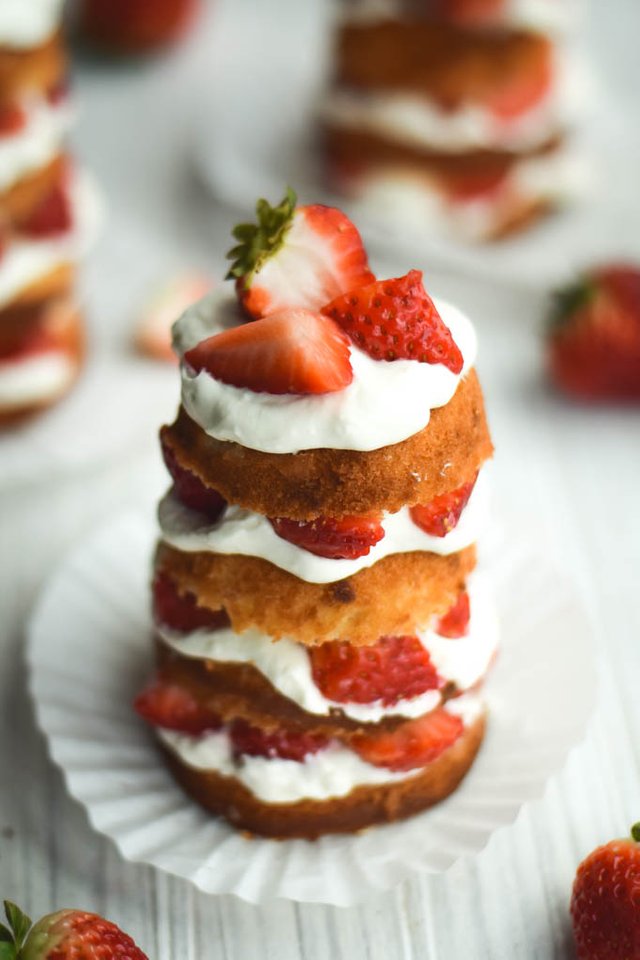 Strawberry (Ridiculously) Tall Mini Cakes (6).jpg