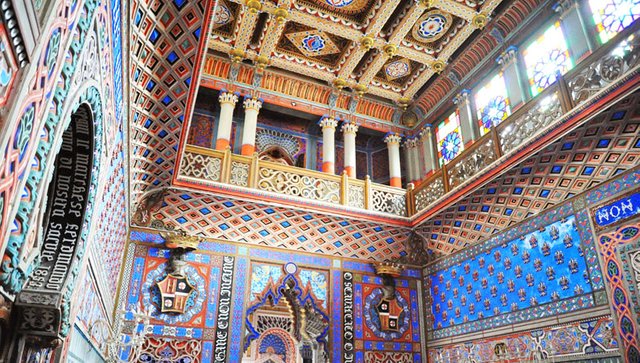 Castello_di_Sammezzano2.jpg