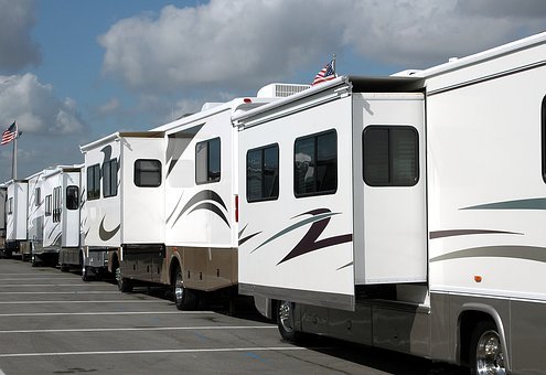 recreational-vehicle-3043422__340.jpg