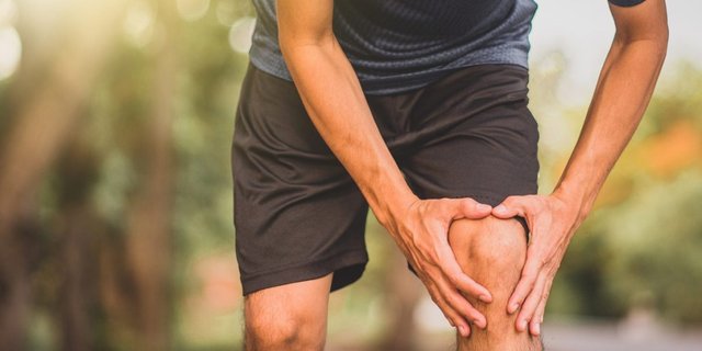 10 Effective Tips for Relieving Knee Pain.jpg