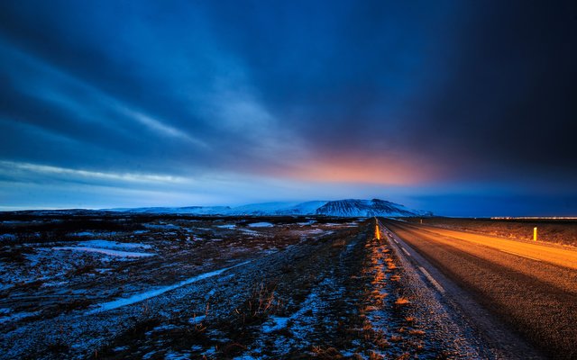 Iceland_Scenery_Roads_471087_3840x2400.jpg