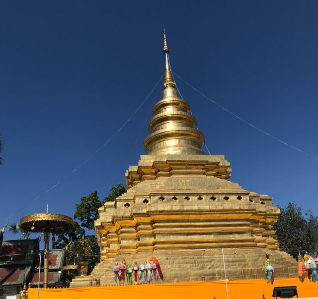 Wat Phra That Sri Chom Thong1.jpg