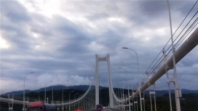 大桥2.jpg
