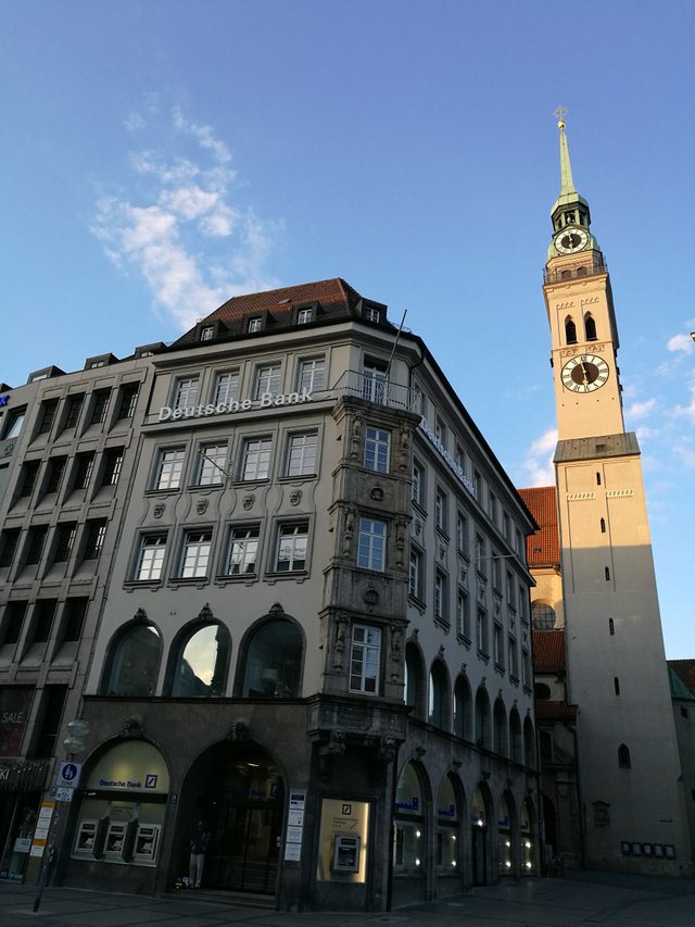 Marienplatz9.jpg