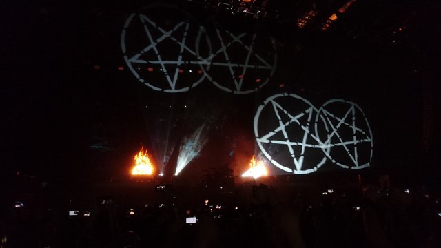 Slayer - 05/11/18 - Cardiff Metropoint Arena - Intro 1