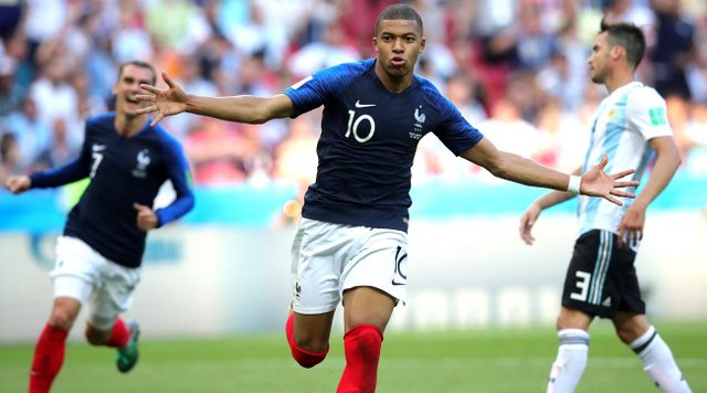 kylian-mbappe-france-argentina-two-goals-world-cup.jpg