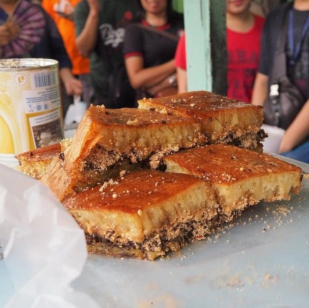 dari-arab-martabak-jadi-jajanan-populer-sepanjang-masa.jpeg