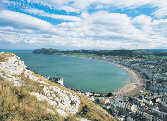 Llandudno-Bay.jpg