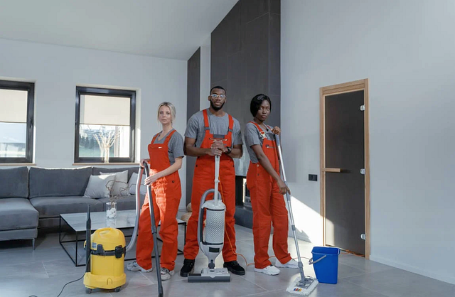 zzp entrepreneurs in branded workwear