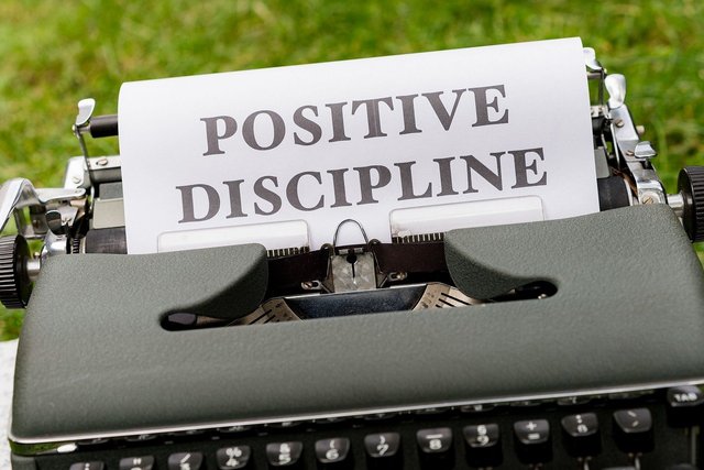 positive-discipline-8305980_1280.jpg