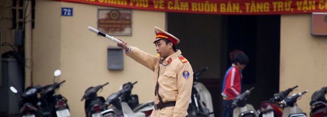 policemen-vietnam-fines.jpg