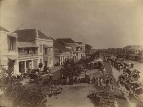Suasana Dermaga di Surabaya, 1880. Stoop..jpg