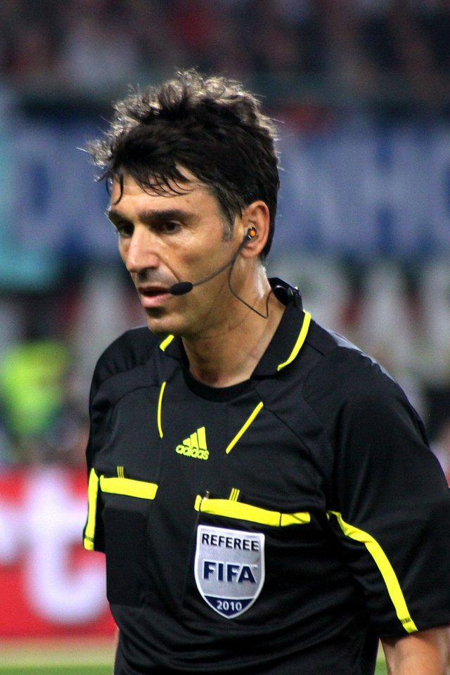 Massimo_Busacca,_Referee,_Switzerland_(09).jpg