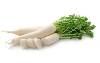 8-Superfoods-to-Supercharge-Your-Life-5-Daikon--350x220.jpg