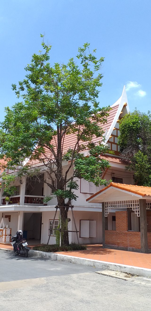 Wat Phasuk Maneejak36.jpg