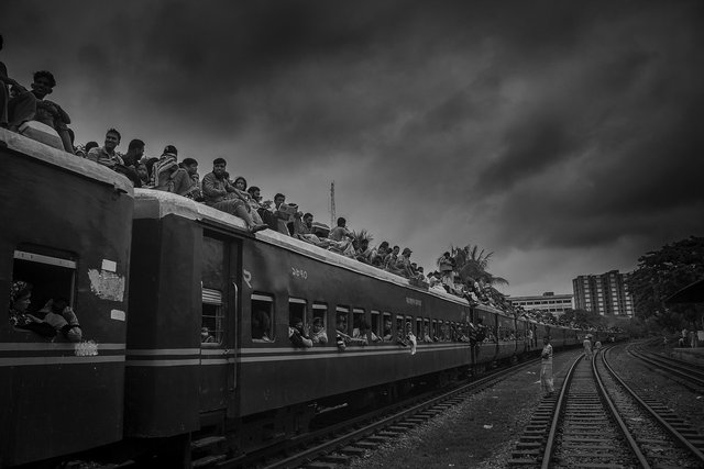 train-4998334_1280.jpg