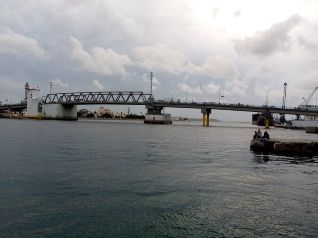 pont de bizerte.jpg