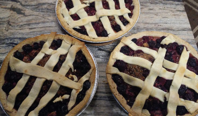 Healthy Apple-Berry Pies.PNG