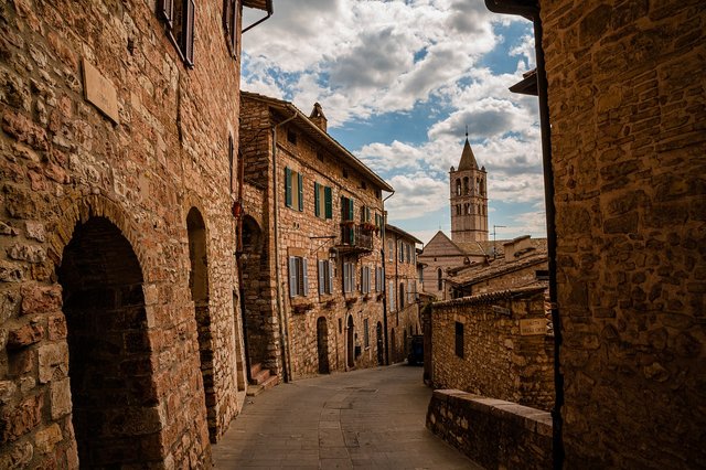 assisi-city-7150611_1280.jpg