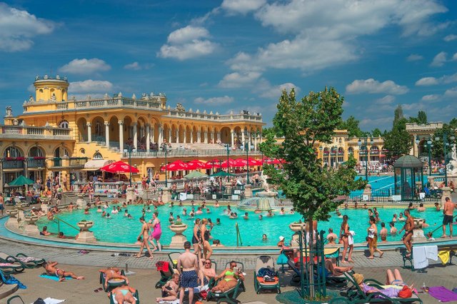Hungary-Budapest-Szecheny-Baths-6433.jpg