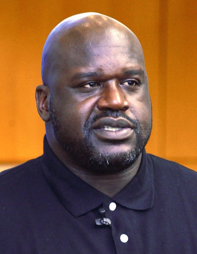 Shaquille_O'Neal_October_2017_(cropped).jpg