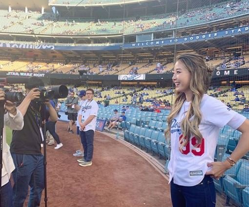 Los Angeles Dodgers pitcher Hyun-Jin Ryu and his wife Bae Ji Hyun