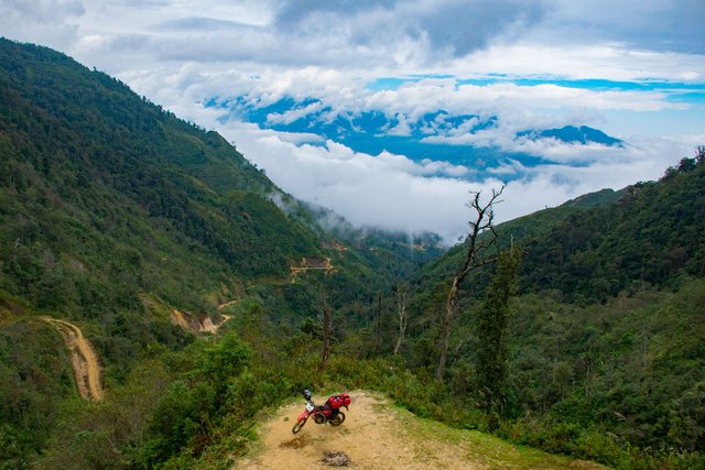 Vietnam Motorbike tour to Ta Xua - Indochina Motorbike tour 4.jpg