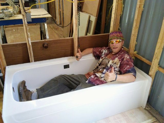 bathtub5.jpg