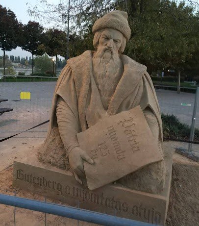 Gutenberg in sand.jpg