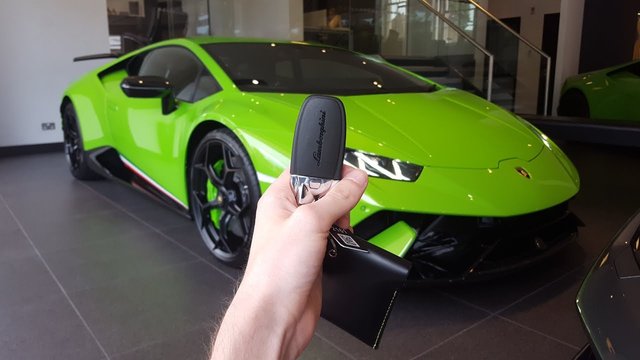 lambo.jpg