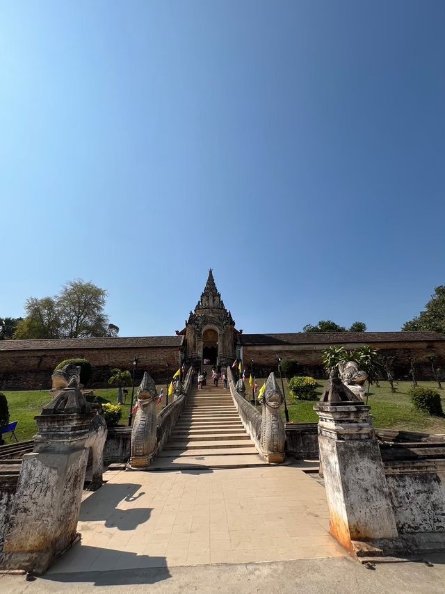 Wat Phra That Lampang Luang11.jpg