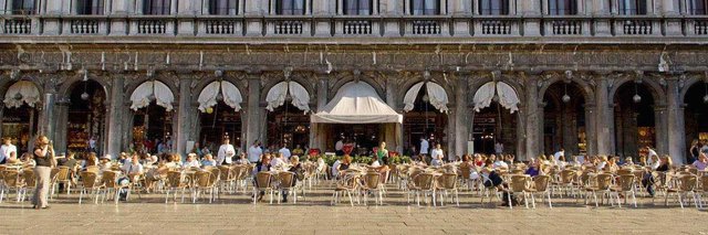 Piazza_Caffè_Florian.jpg