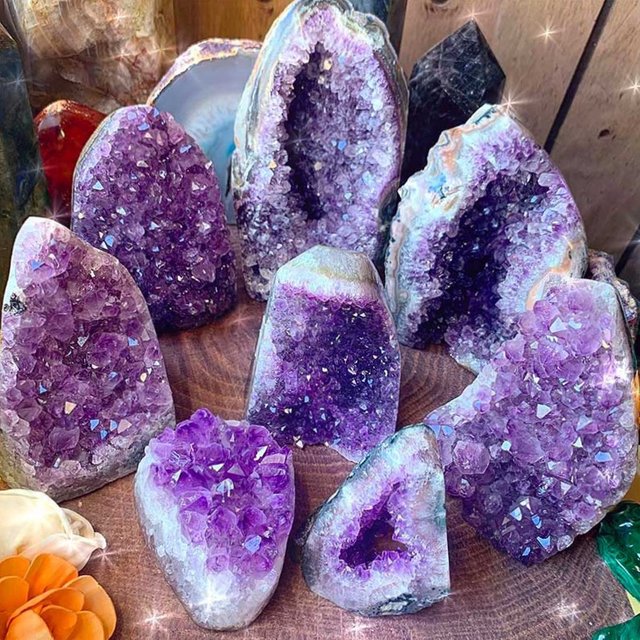 Amethyst-Semi-Precious-Stones.jpg