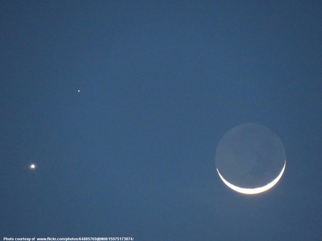 New Moon and Venus-001-011917.jpg