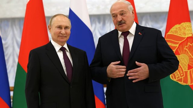 107168300-1671462718179-gettyimages-1245728769-BY_Putin_Meets_Belarussian_Counterpart_Lukashenko_In_Minsk.jpg