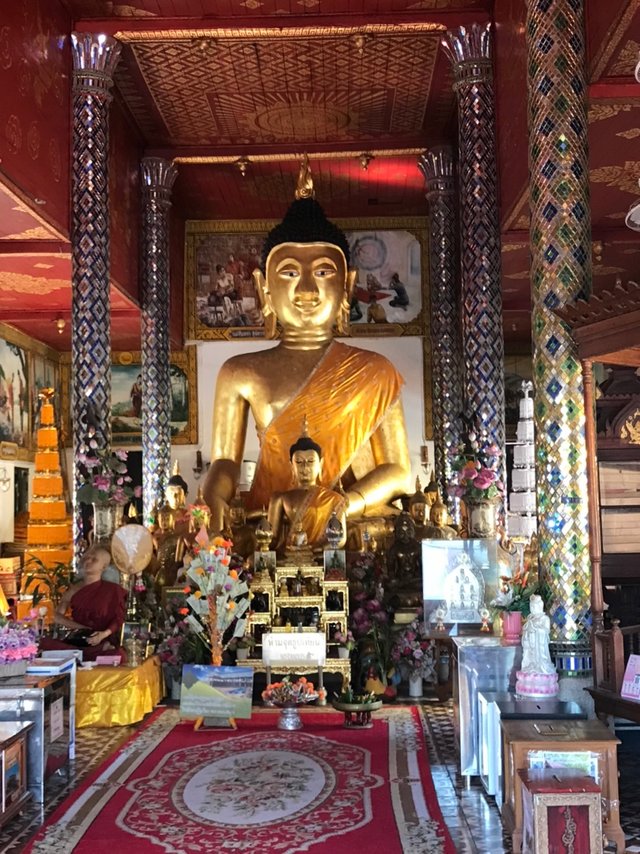 Wat Phra That Hariphunchai7.jpg