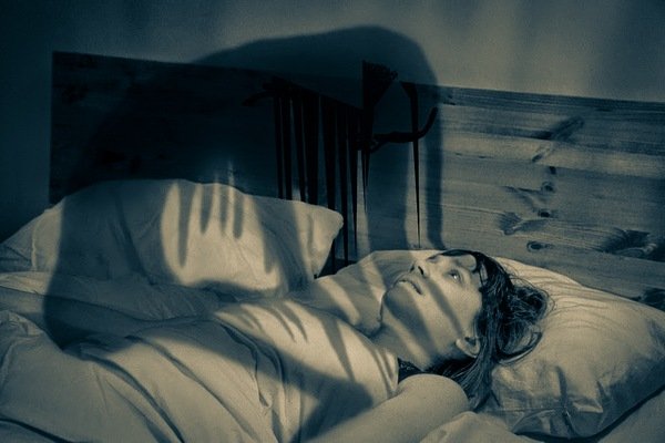 how-to-stop-sleep-paralysis.jpg