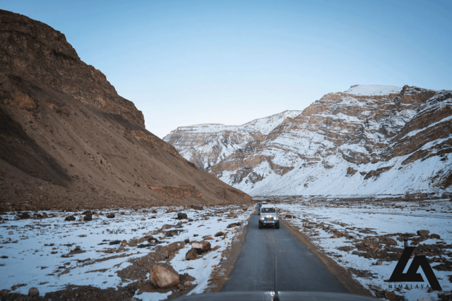 Spiti valley in winter.png