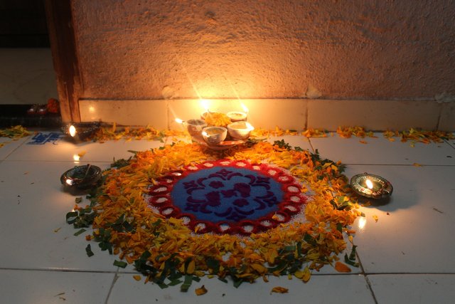 diwali-g22aa117b8_1920.jpg