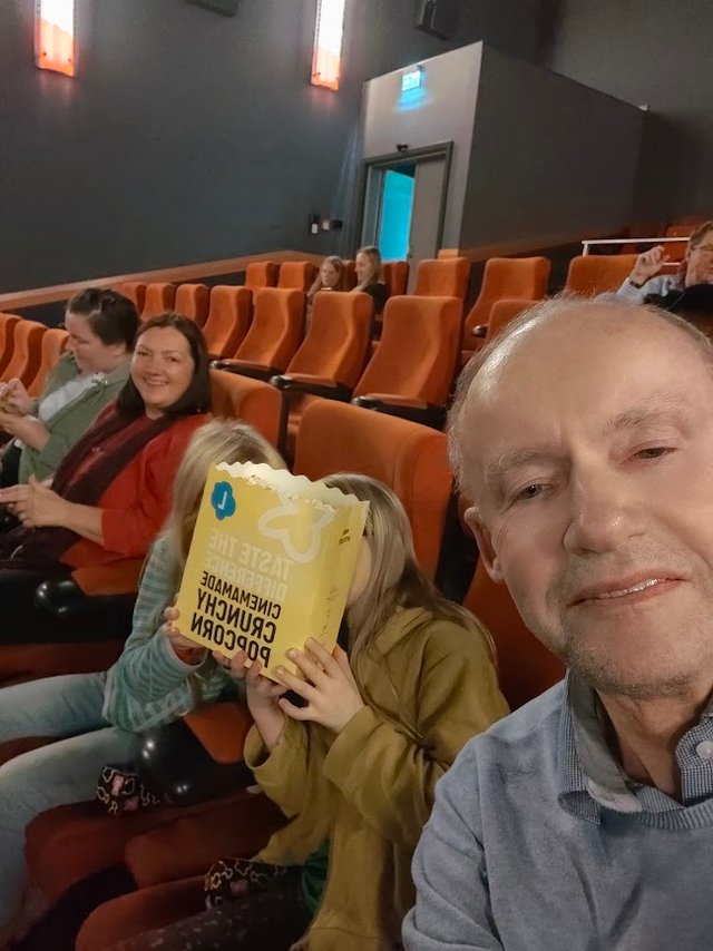 Im Kino.jpg
