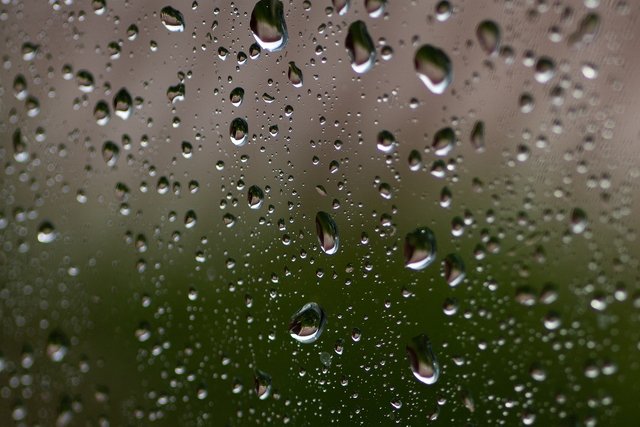 drops-4347225_1280.jpg