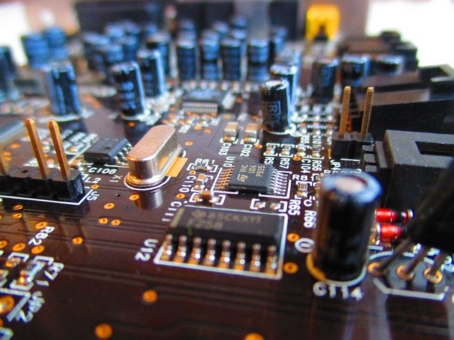 circuit-board-973311_640.jpg