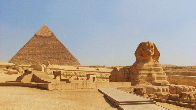 sphinx-and-pyramids.jpg